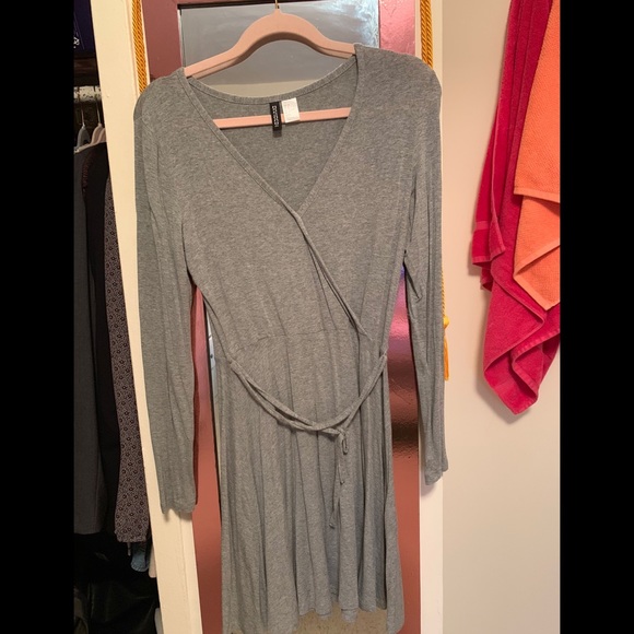 H&M Dresses & Skirts - SOLD